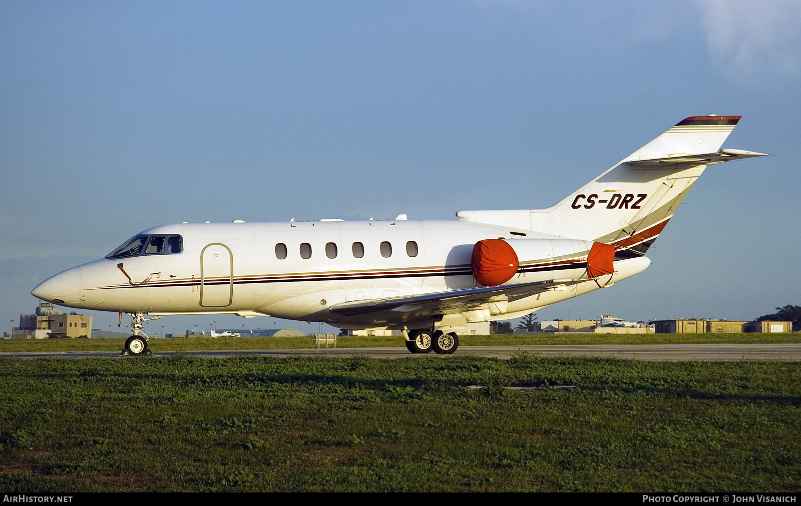 Aircraft Photo of CS-DRZ | Raytheon Hawker 800XPi | AirHistory.net #670857