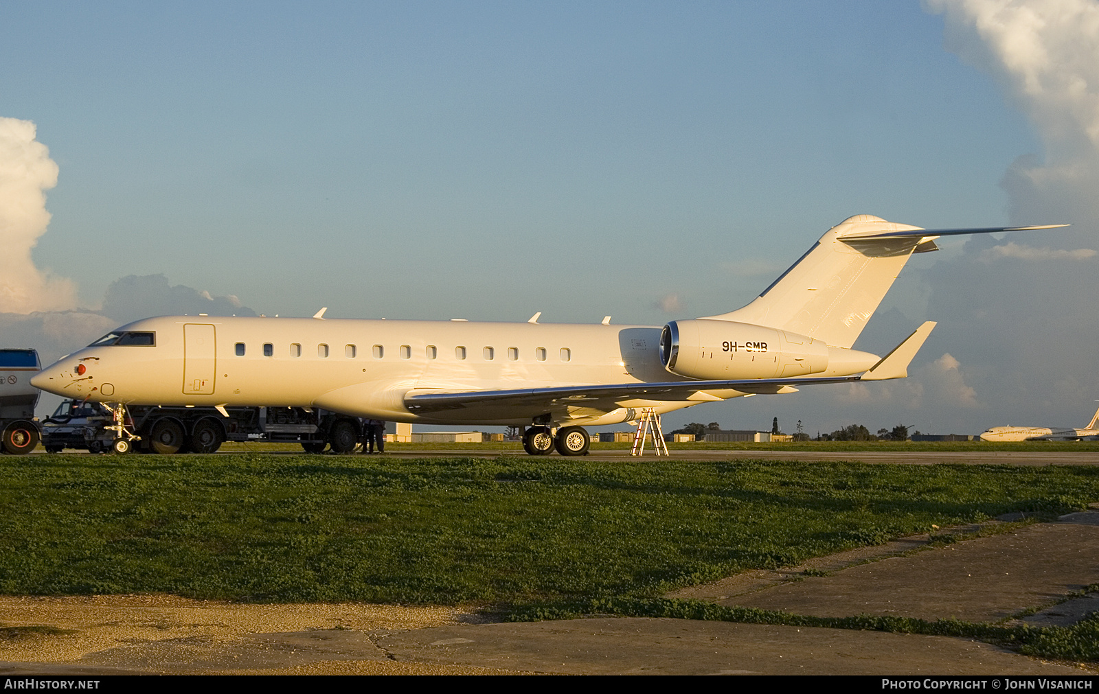 Aircraft Photo of 9H-SMB | Bombardier Global 6000 (BD-700-1A10) | AirHistory.net #670858
