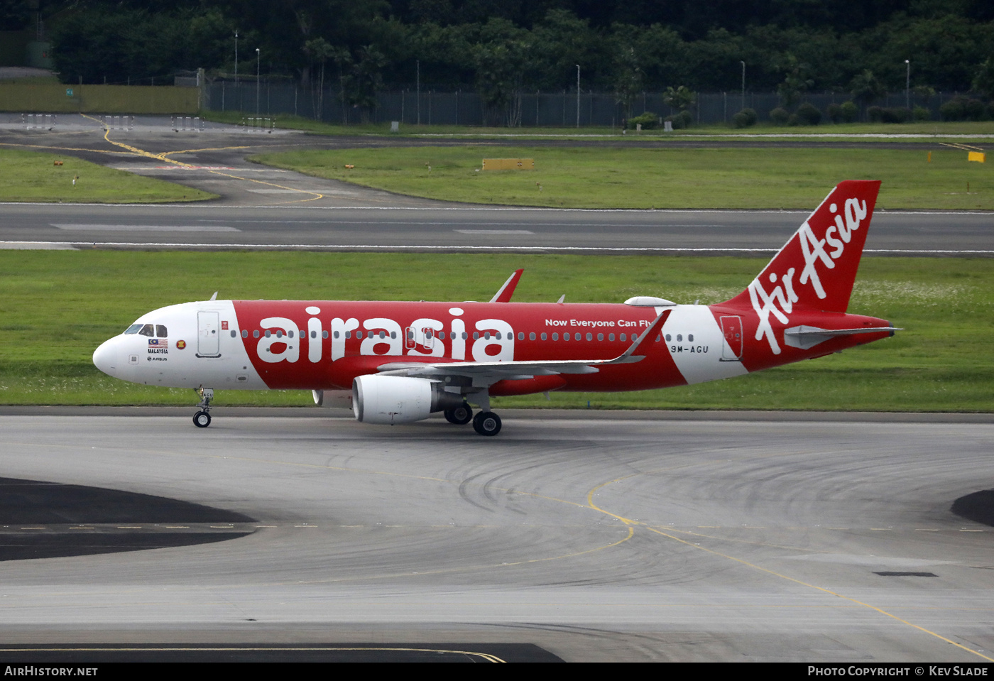 Aircraft Photo of 9M-AGU | Airbus A320-216 | AirAsia | AirHistory.net #670871