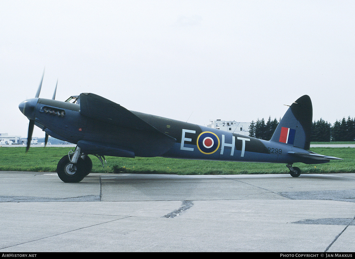 Aircraft Photo of G-ASKH / RR299 | De Havilland D.H. 98 Mosquito T3 | UK - Air Force | AirHistory.net #670876
