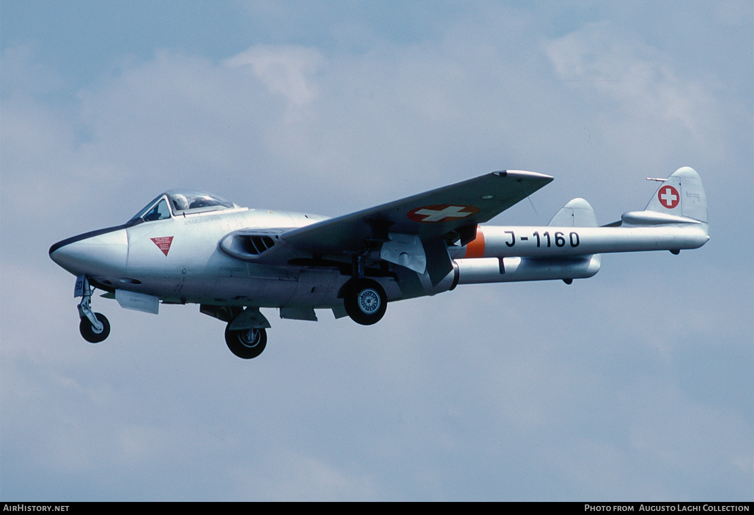 Aircraft Photo of J-1160 | De Havilland D.H. 100 Vampire FB6 | Switzerland - Air Force | AirHistory.net #670950