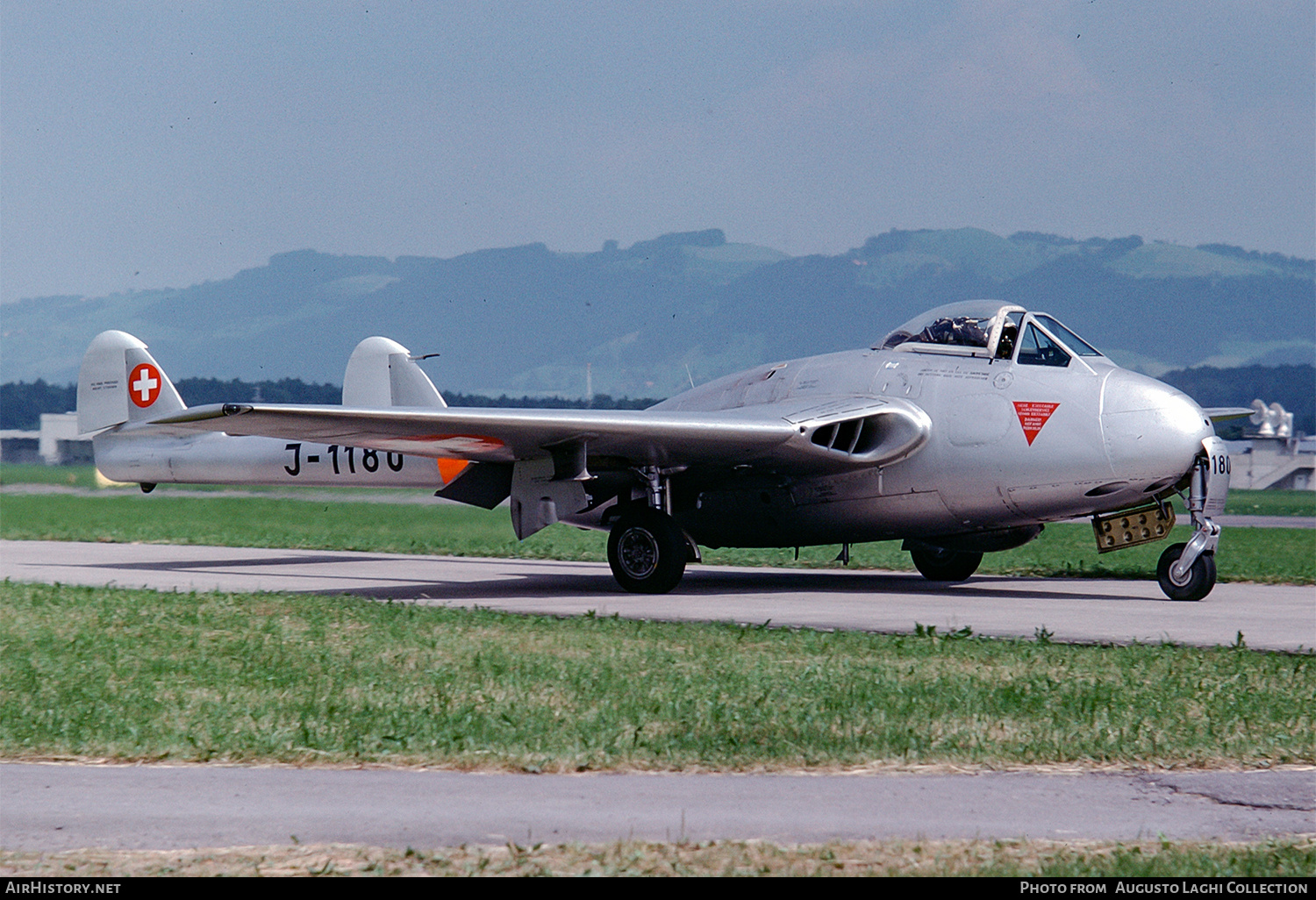 Aircraft Photo of J-1180 | De Havilland D.H. 100 Vampire FB6 | Switzerland - Air Force | AirHistory.net #670997