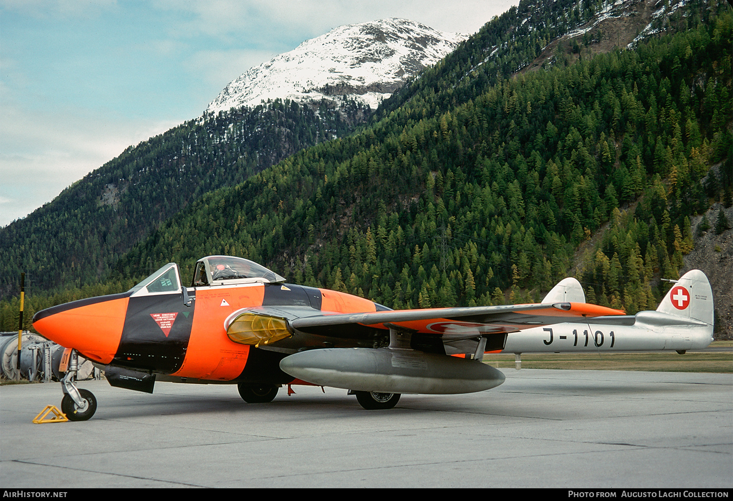 Aircraft Photo of J-1101 | De Havilland D.H. 100 Vampire FB6 | Switzerland - Air Force | AirHistory.net #671026