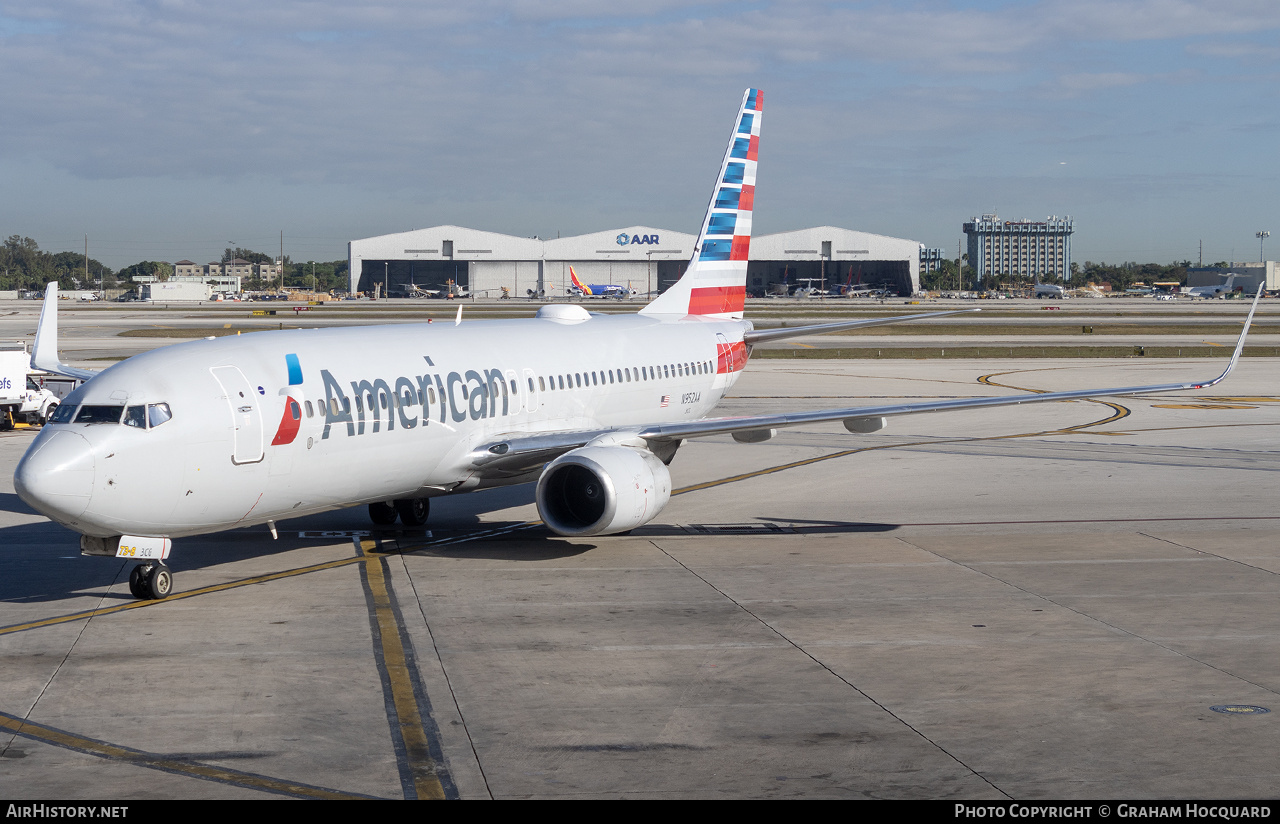 Aircraft Photo of N952AA | Boeing 737-823 | American Airlines | AirHistory.net #671032