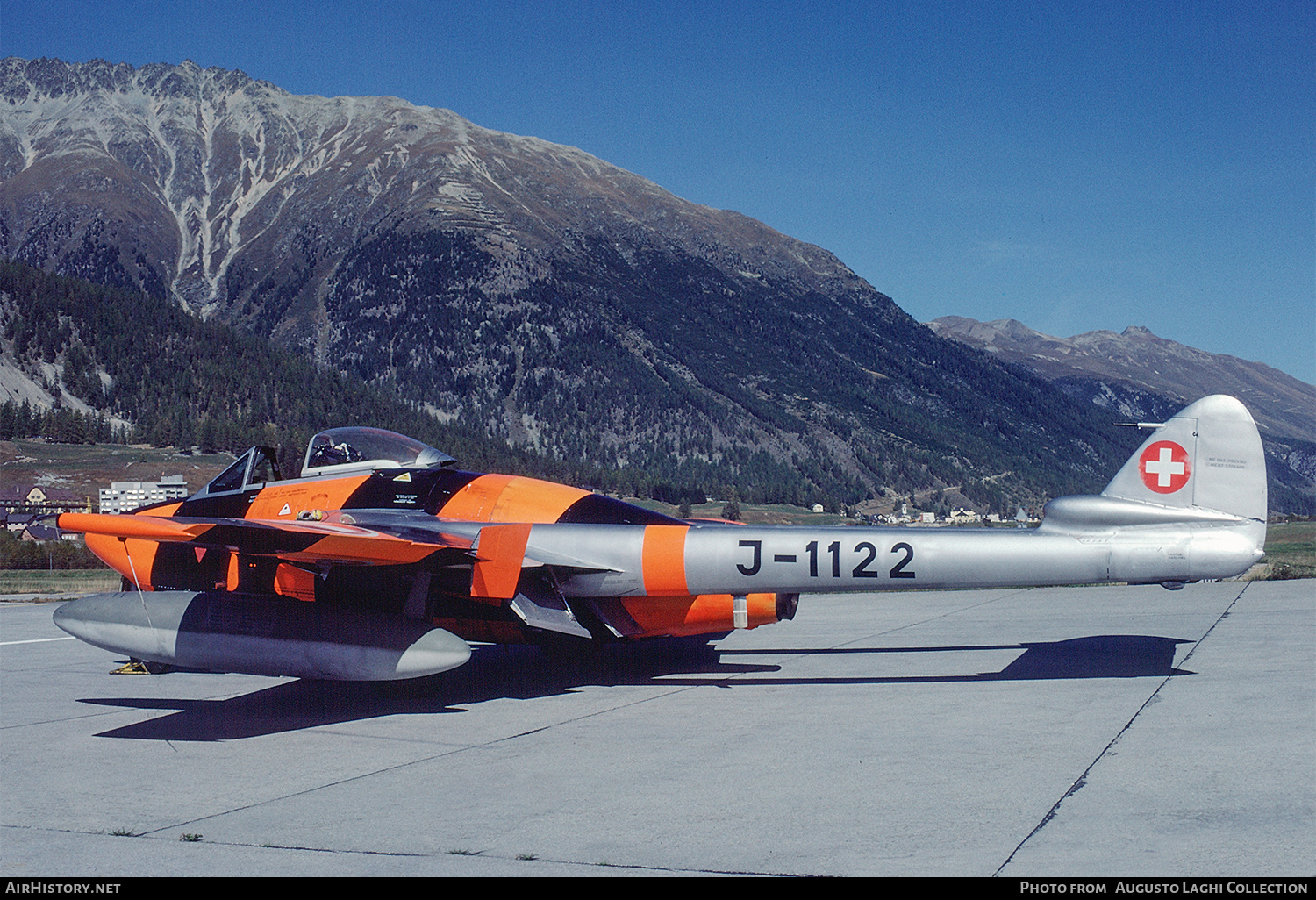 Aircraft Photo of J-1122 | De Havilland D.H. 100 Vampire FB6 | Switzerland - Air Force | AirHistory.net #671116