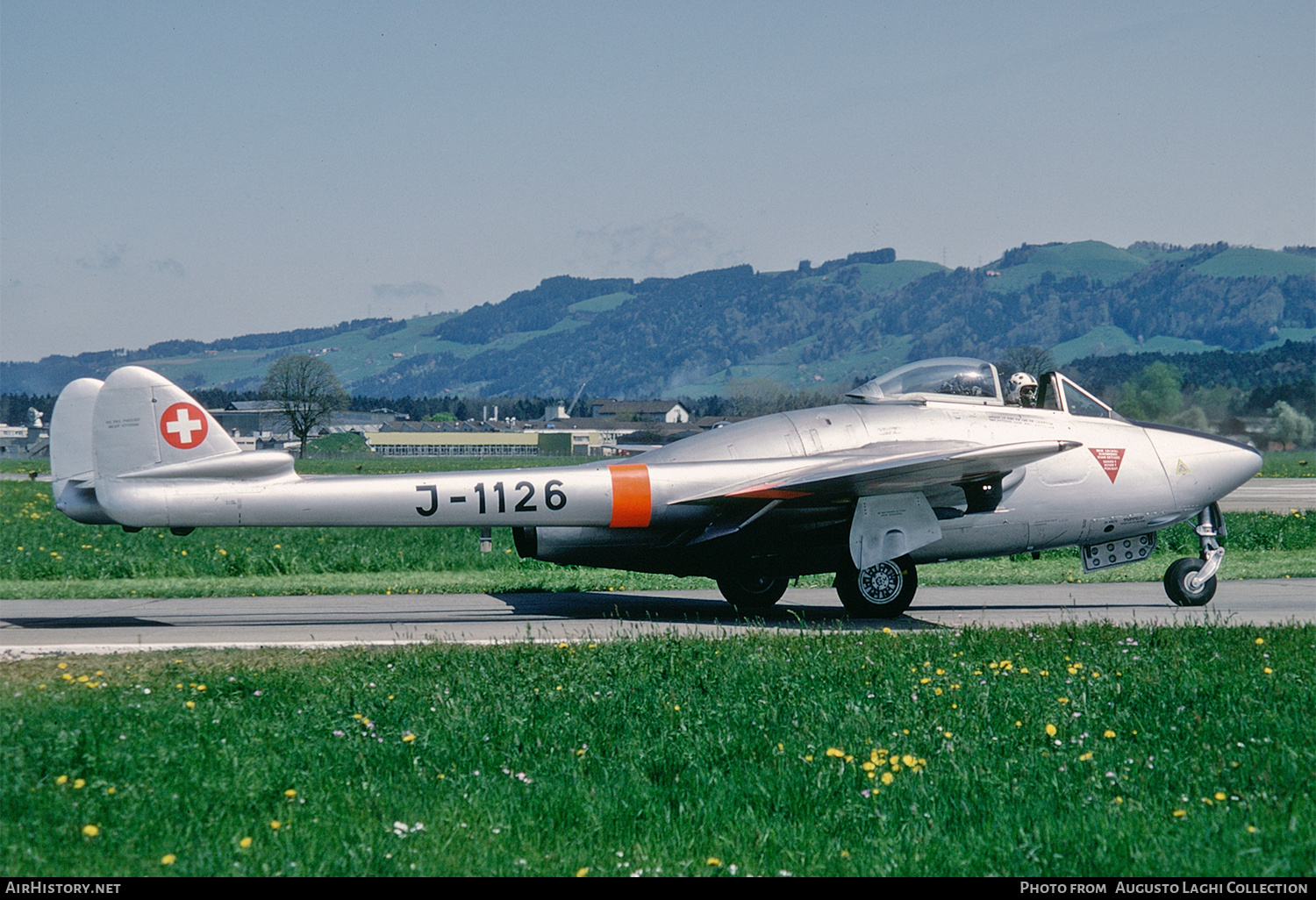 Aircraft Photo of J-1126 | De Havilland D.H. 100 Vampire FB6 | Switzerland - Air Force | AirHistory.net #671209