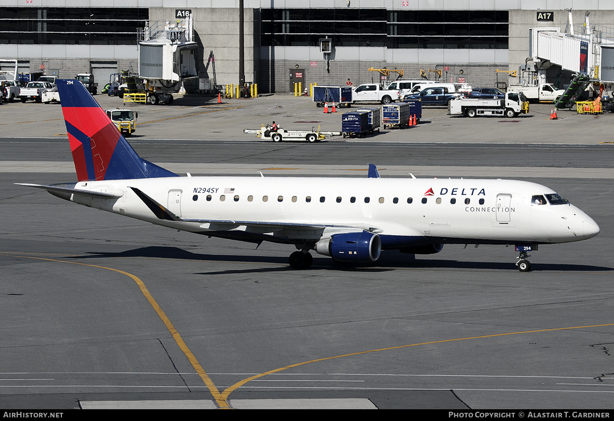 Aircraft Photo of N294SY | Embraer 175LR (ERJ-170-200LR) | Delta Connection | AirHistory.net #671267