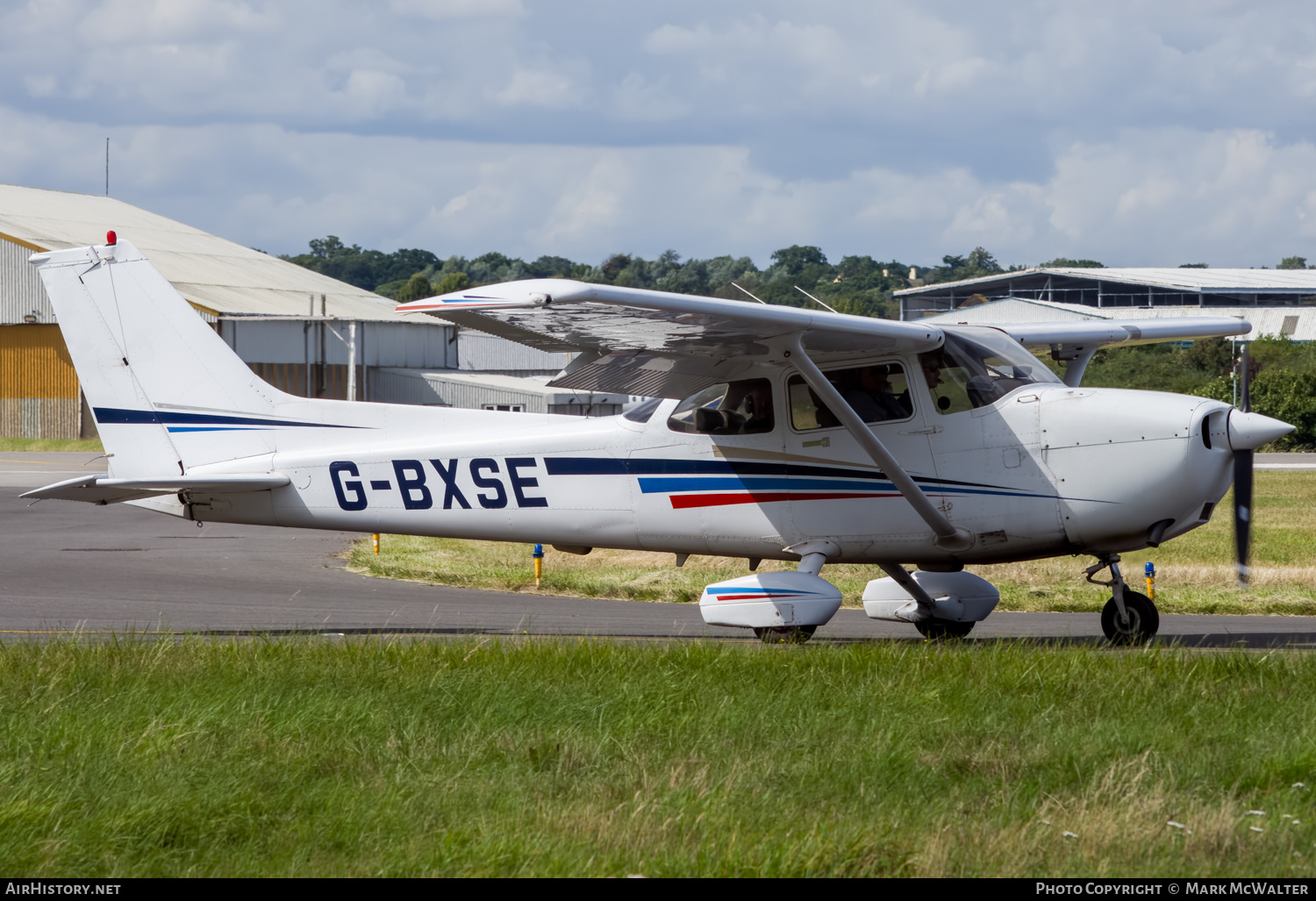Aircraft Photo of G-BXSE | Cessna 172R Skyhawk II | AirHistory.net #671276