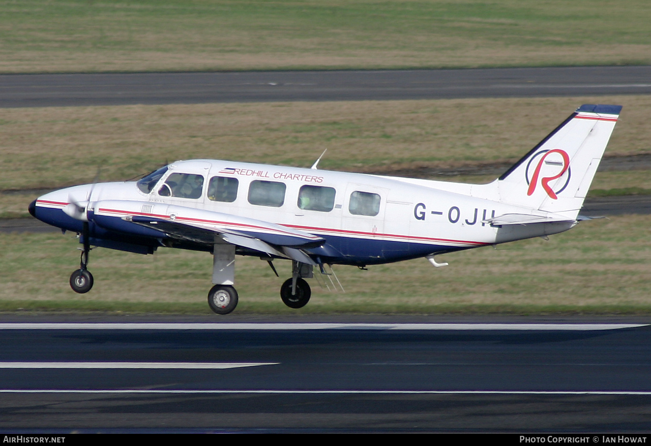 Aircraft Photo of G-OJIL | Piper PA-31-350 Navajo Chieftain | Redhill Charters | AirHistory.net #671388