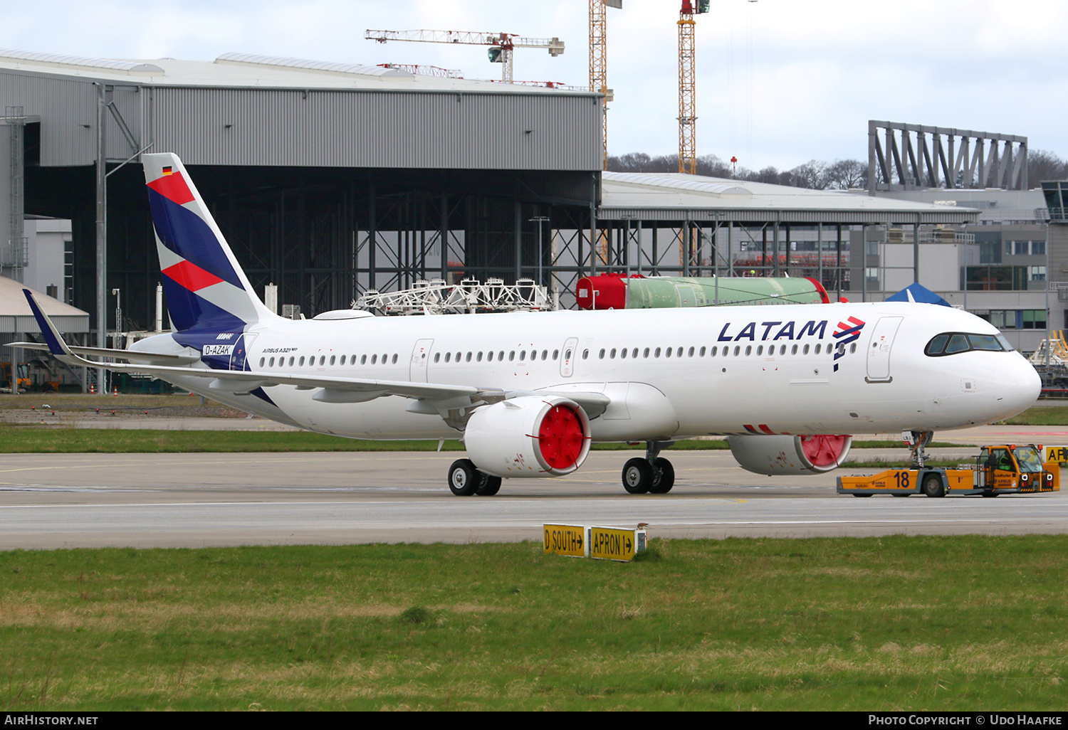 Aircraft Photo of D-AZAK / PS-LBJ | Airbus A321-271NX | LATAM Airlines | AirHistory.net #671451