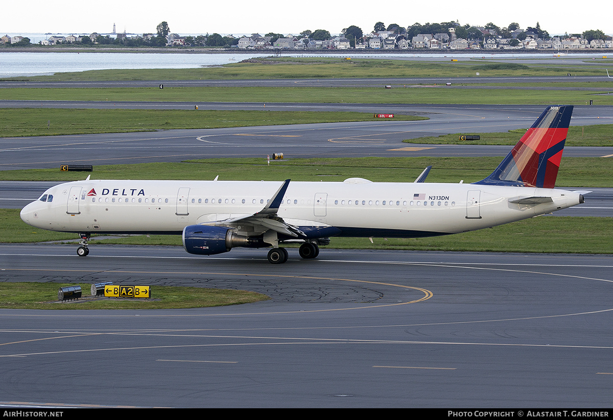 Aircraft Photo of N313DN | Airbus A321-211 | AirHistory.net #671493