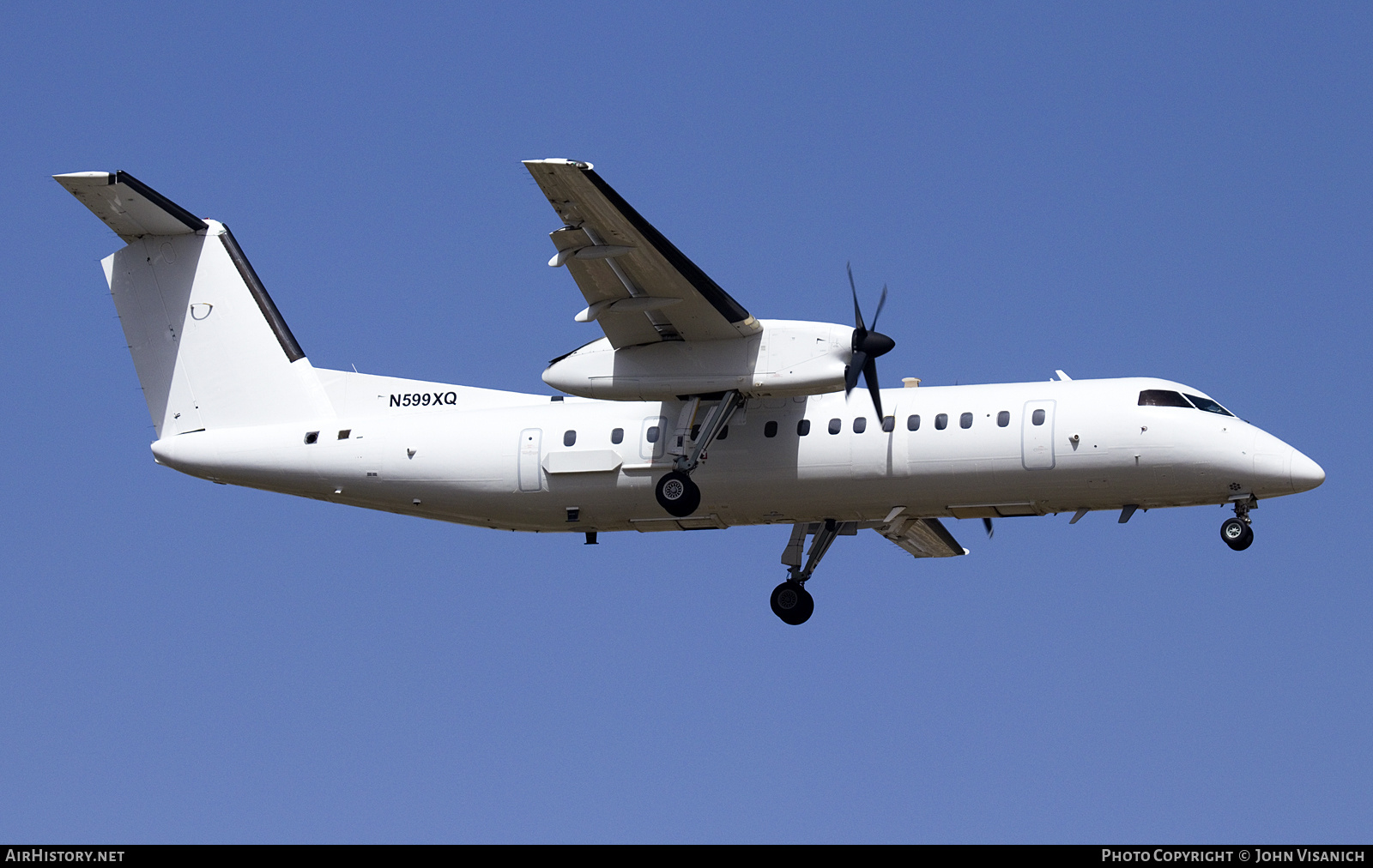 Aircraft Photo of N599XQ | De Havilland Canada DHC-8-315B Dash 8 | AirHistory.net #671592