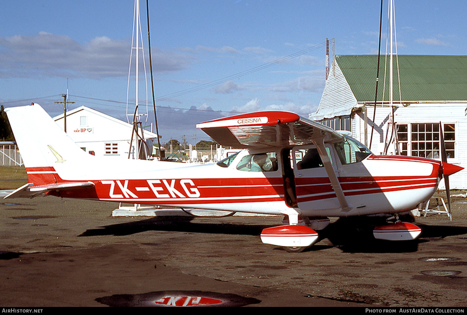 Aircraft Photo of ZK-EKG | Cessna 172N Skyhawk | AirHistory.net #671596