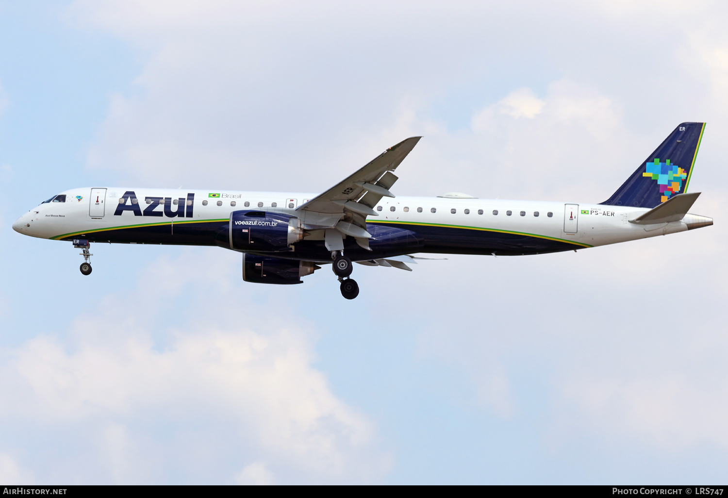 Aircraft Photo of PS-AER | Embraer 195-E2 (ERJ-190-400) | Azul Linhas Aéreas Brasileiras | AirHistory.net #671693