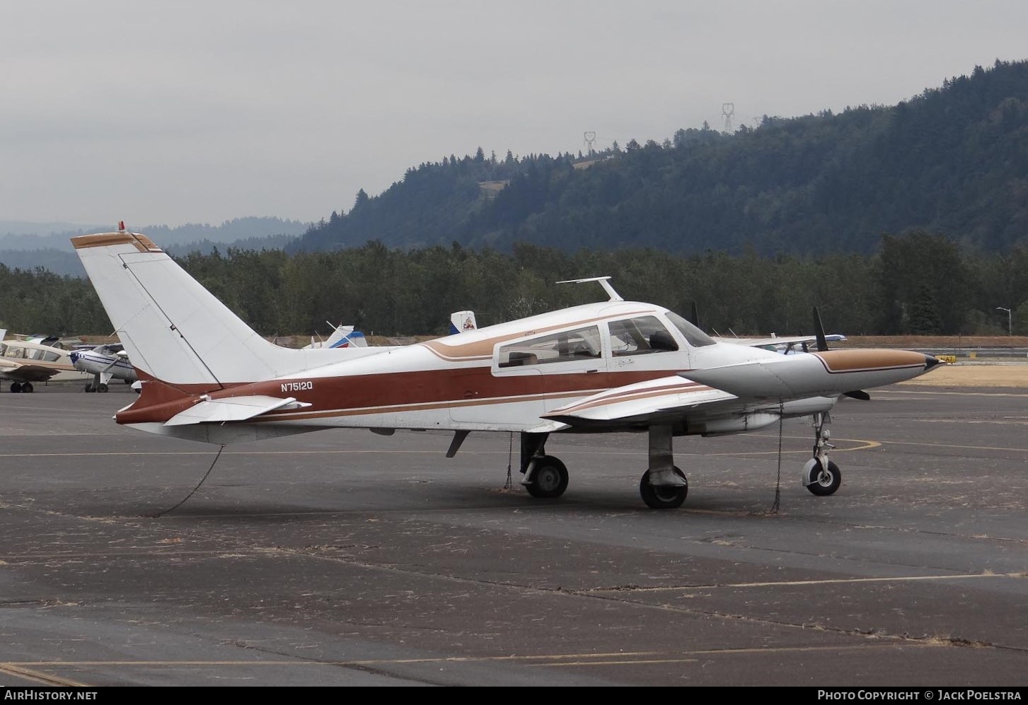 Aircraft Photo of N7512Q | Cessna 310Q | AirHistory.net #671711