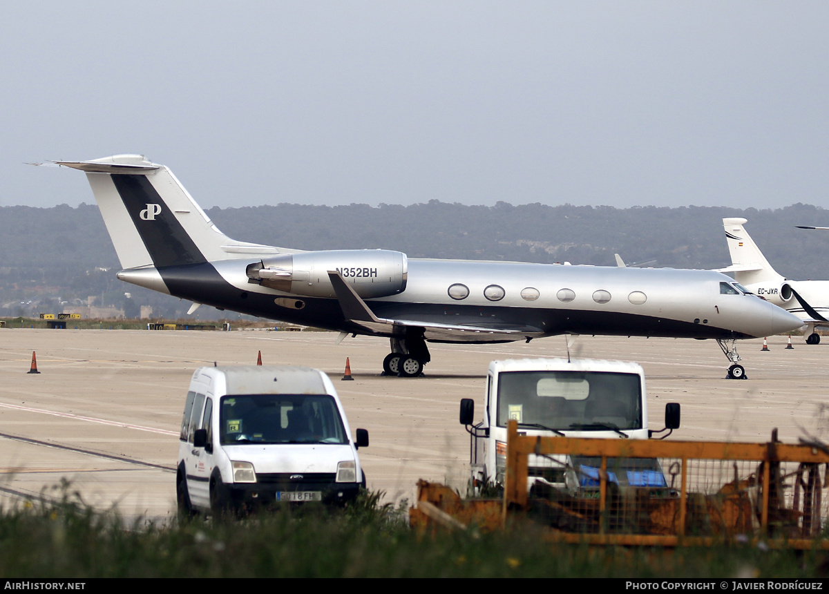 Aircraft Photo of N352BH | Gulfstream Aerospace G-IV Gulfstream IV-SP | AirHistory.net #671747