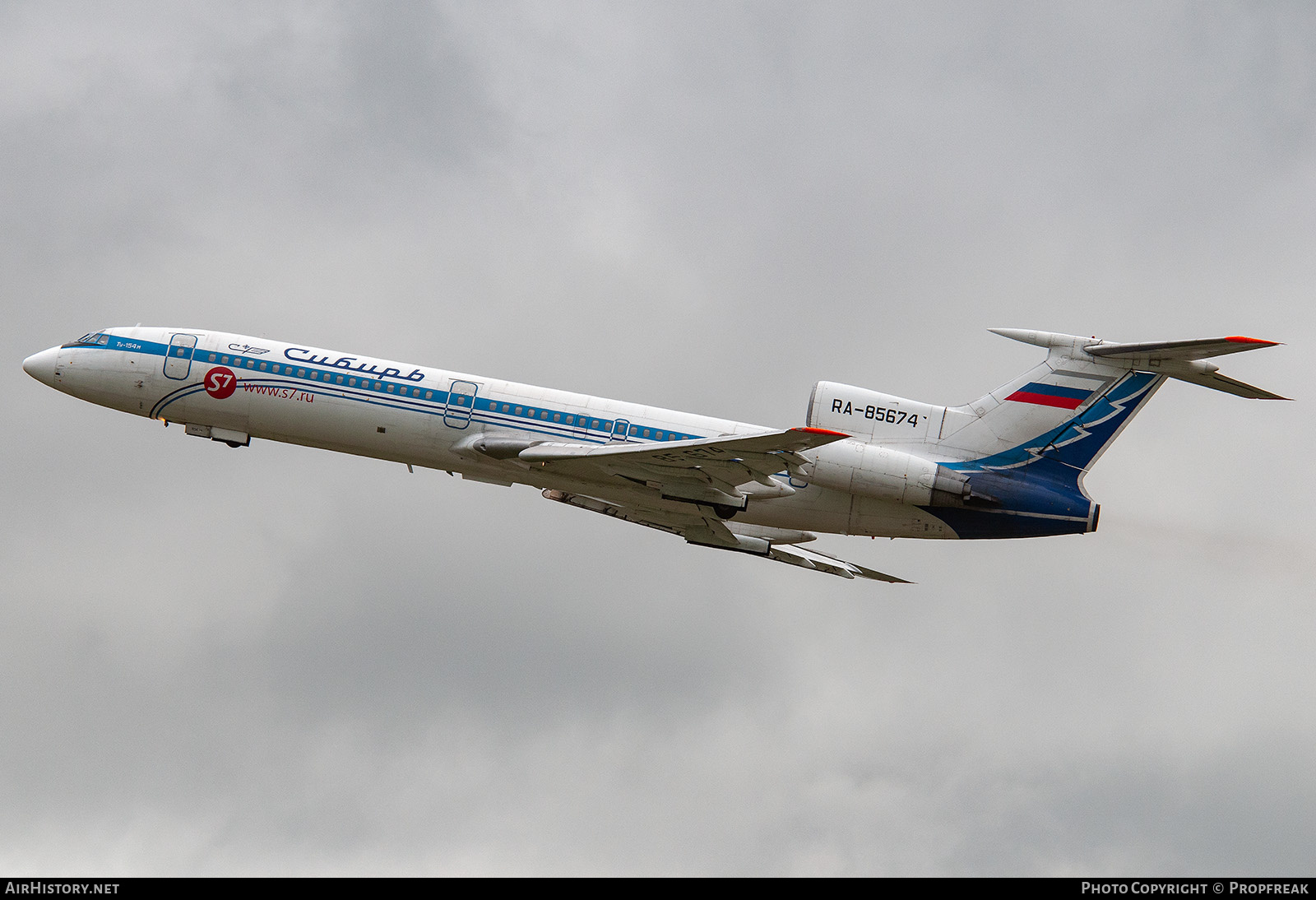 Aircraft Photo of RA-85674 | Tupolev Tu-154M | Sibir - Siberia Airlines | AirHistory.net #671750
