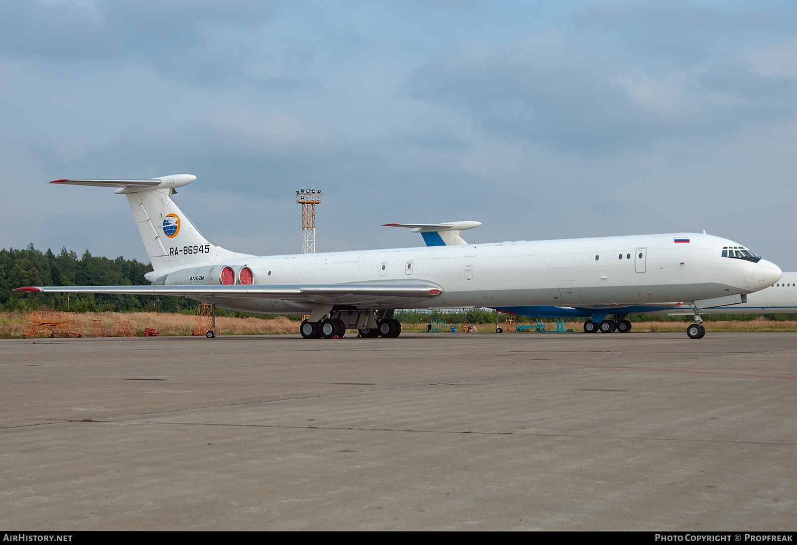 Aircraft Photo of RA-86945 | Ilyushin Il-62MGr | KAPO im Gorbunovargd | AirHistory.net #671776