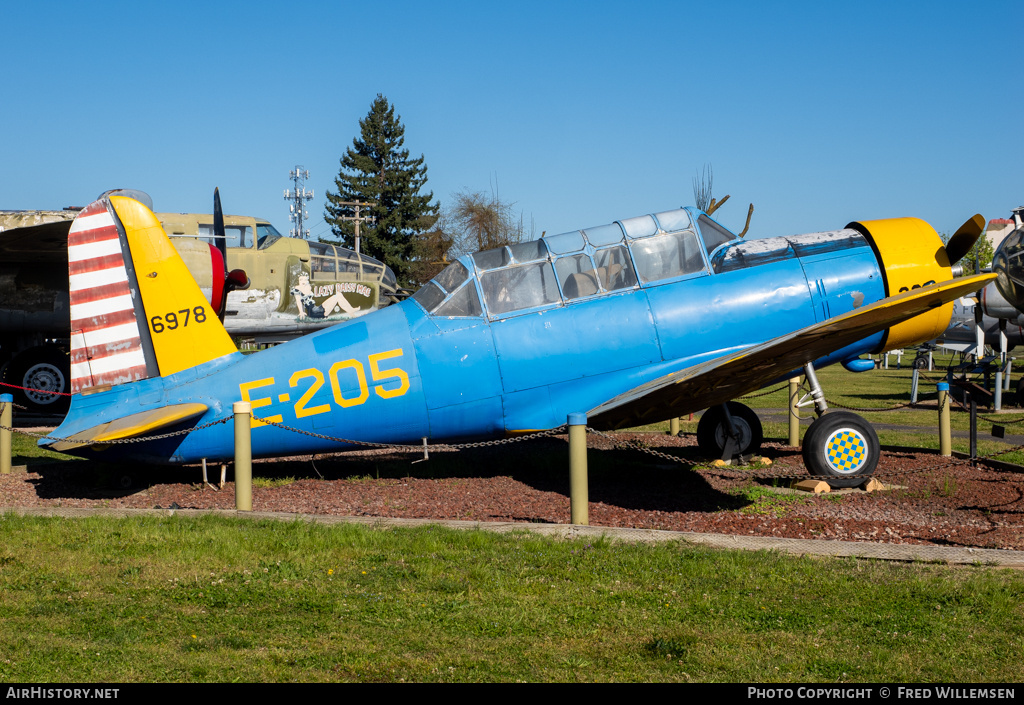 Aircraft Photo of 6978 | Vultee BT-13 Valiant | USA - Air Force | AirHistory.net #671823