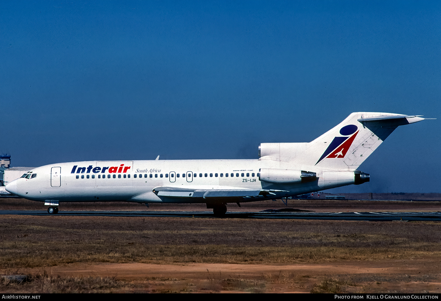 Aircraft Photo of ZSIJH Boeing 727116C Interair