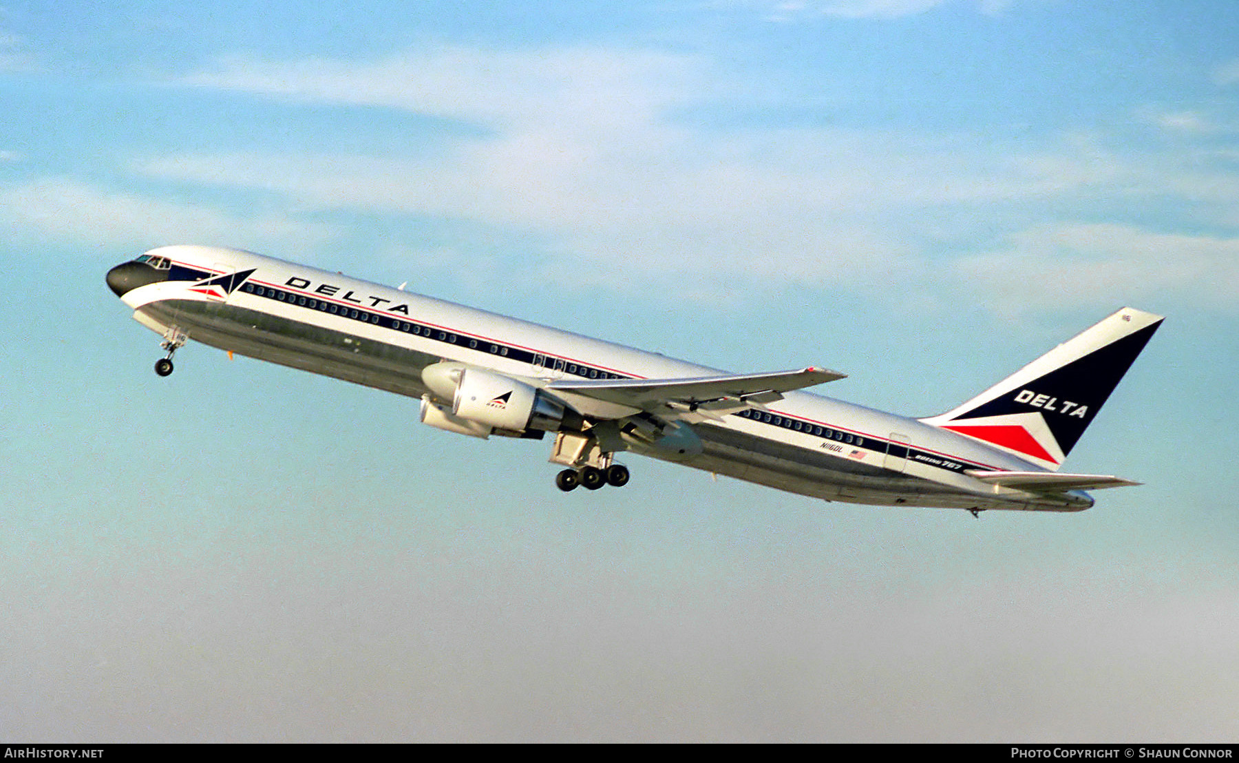 Aircraft Photo of N116DL | Boeing 767-332 | Delta Air Lines | AirHistory.net #671998