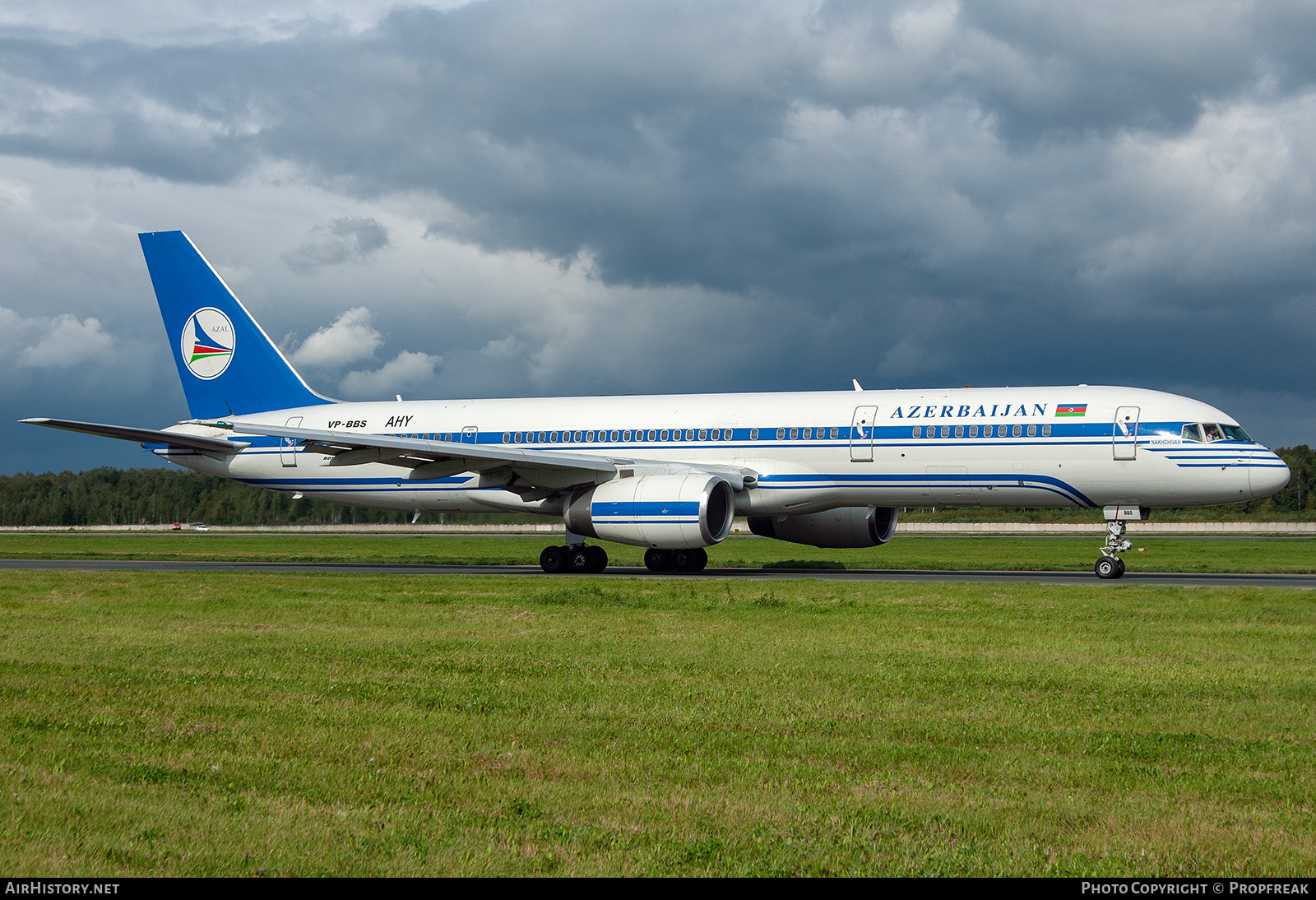 Aircraft Photo of VP-BBS | Boeing 757-22L | Azerbaijan Airlines - AZAL - AHY | AirHistory.net #672017