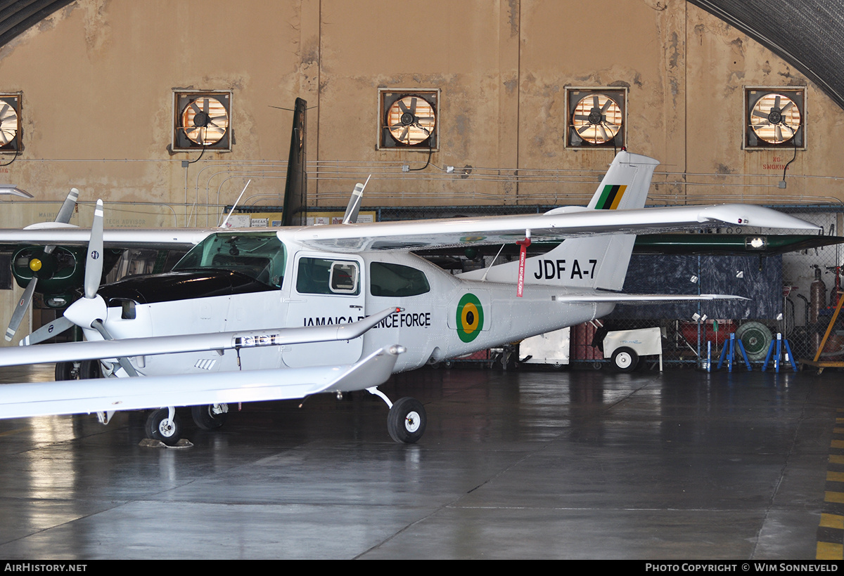 Aircraft Photo of JDF A-7 | Cessna T210M Turbo Centurion | Jamaica - Air Force | AirHistory.net #672180