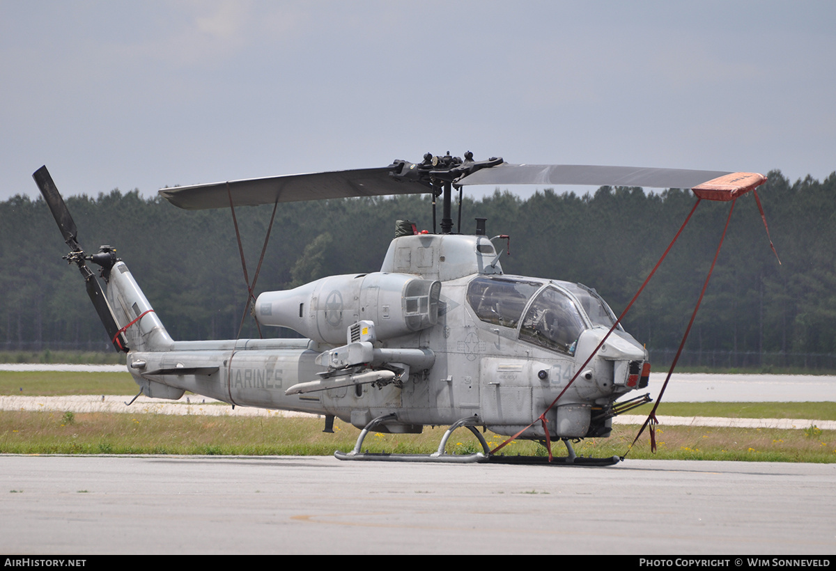 Aircraft Photo of 161017 | Bell AH-1W Super Cobra (209) | USA - Marines | AirHistory.net #672181