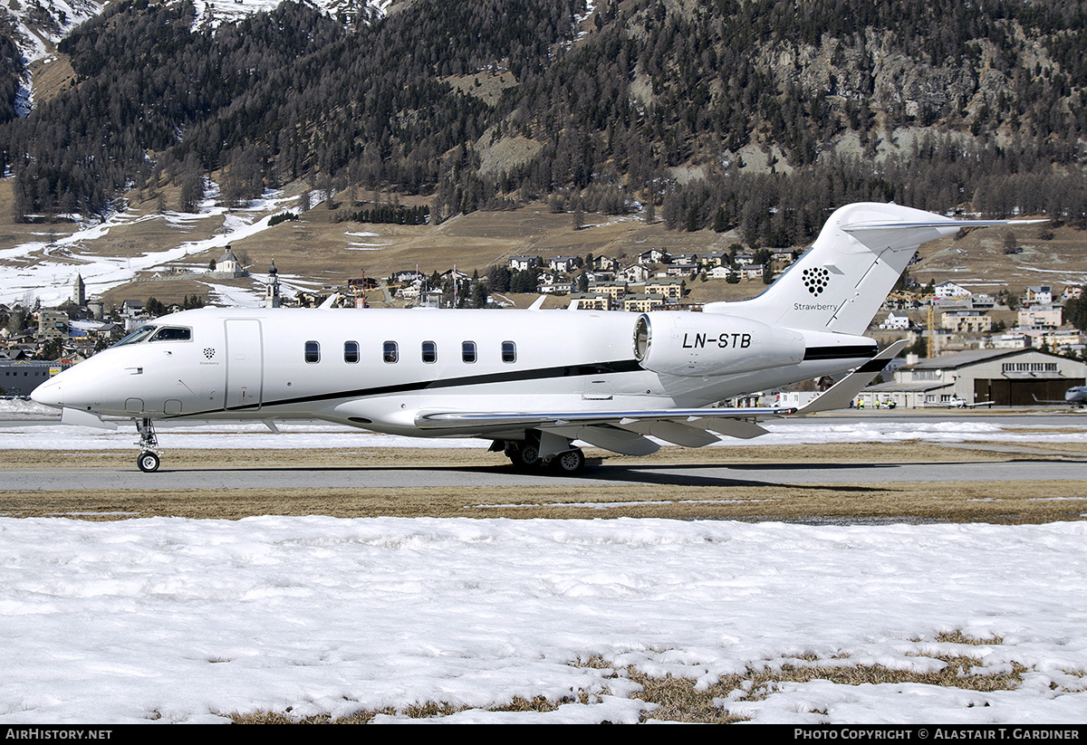 Aircraft Photo of LN-STB | Bombardier Challenger 350 (BD-100-1A10) | Sundt Air | AirHistory.net #672182