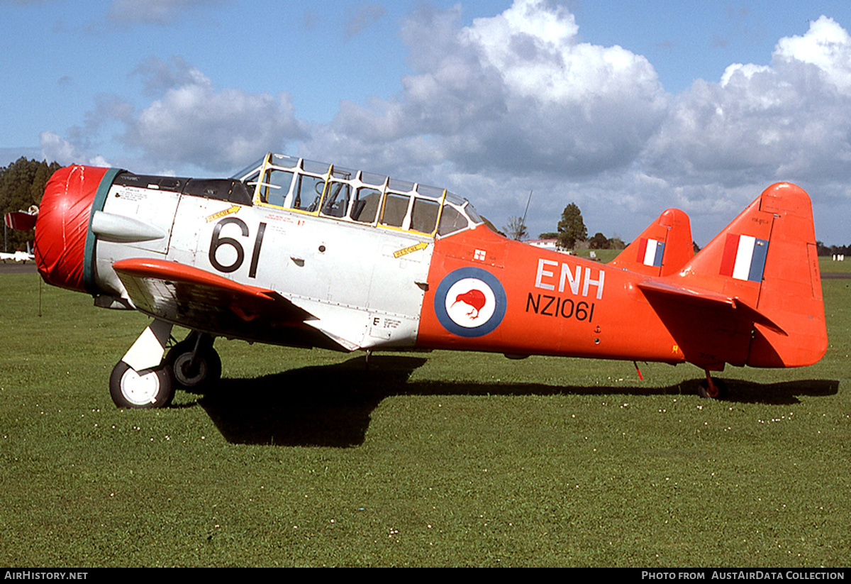 Aircraft Photo of ZK-ENH / ENH / NZ1061 | North American AT-6D Harvard III | New Zealand - Air Force | AirHistory.net #672203