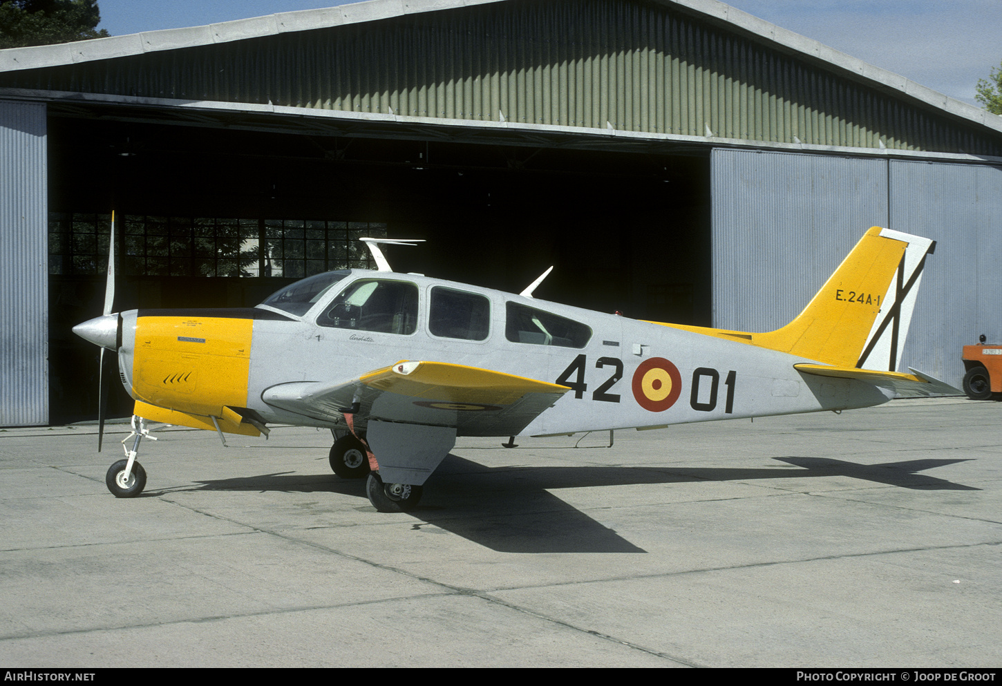 Aircraft Photo of E.24A-1 | Beech F33C Bonanza | Spain - Air Force | AirHistory.net #672288