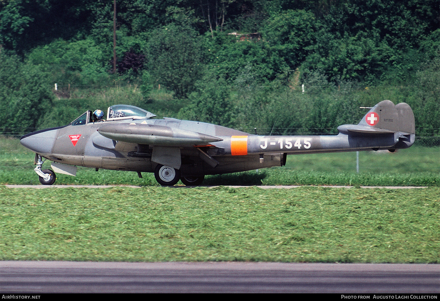 Aircraft Photo of J-1545 | De Havilland D.H. 112 Venom FB50 | Switzerland - Air Force | AirHistory.net #672349