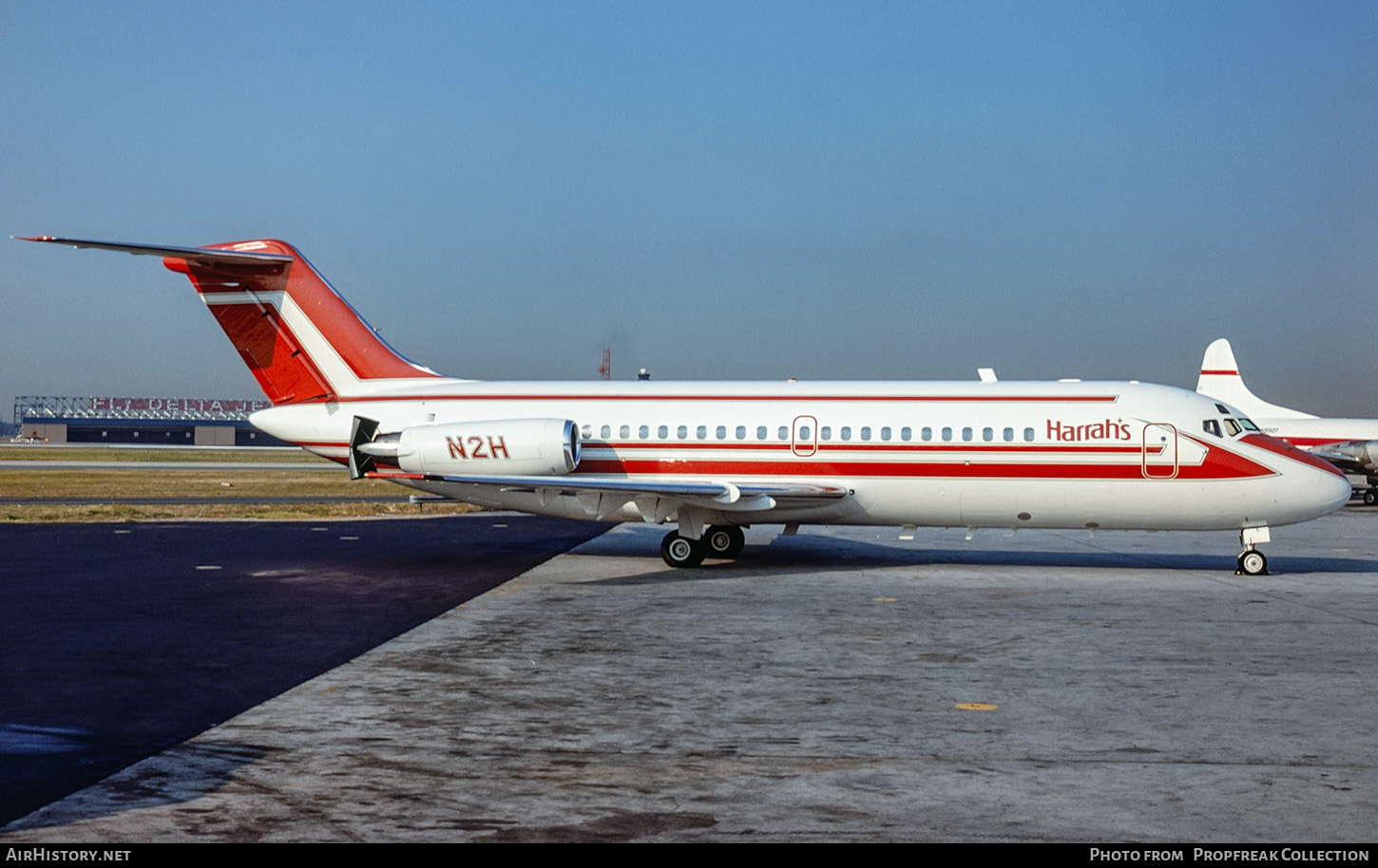 Aircraft Photo of N2H | Douglas DC-9-15 | Harrah's Hotels And Casinos | AirHistory.net #672369
