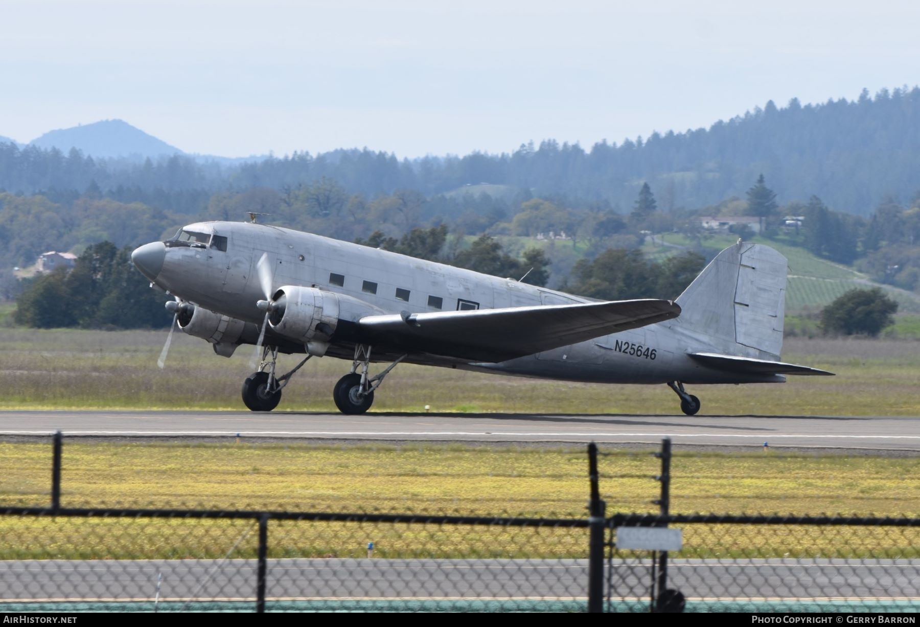 Aircraft Photo of N25646 | Douglas DC-3A | AirHistory.net #672428