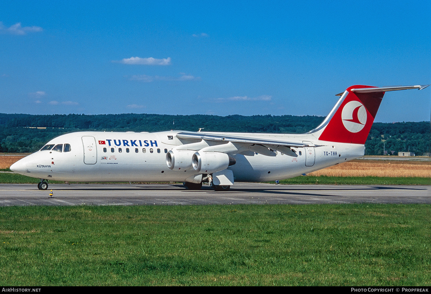 Aircraft Photo of TC-THH | British Aerospace Avro 146-RJ100 | Turkish Airlines | AirHistory.net #672472
