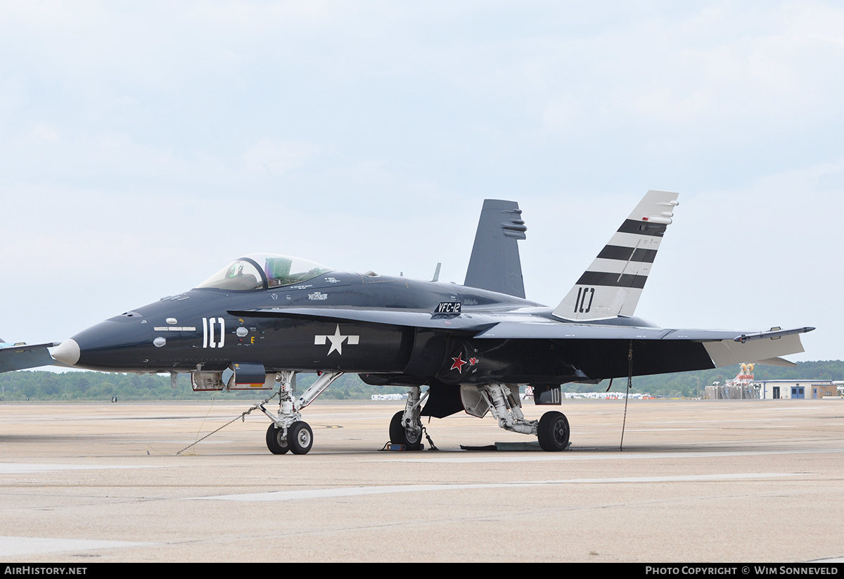 Aircraft Photo of 164673 | McDonnell Douglas F/A-18C Hornet | USA - Navy | AirHistory.net #672478
