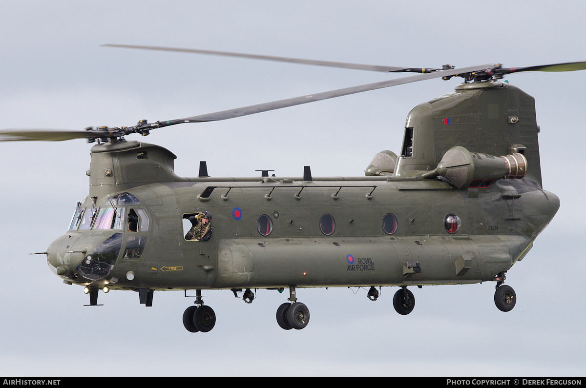 Aircraft Photo of ZA714 | Boeing Chinook HC2 (352) | UK - Air Force | AirHistory.net #672865