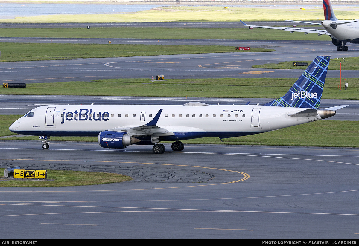 Aircraft Photo of N317JB | Embraer 190AR (ERJ-190-100IGW) | JetBlue Airways | AirHistory.net #672895