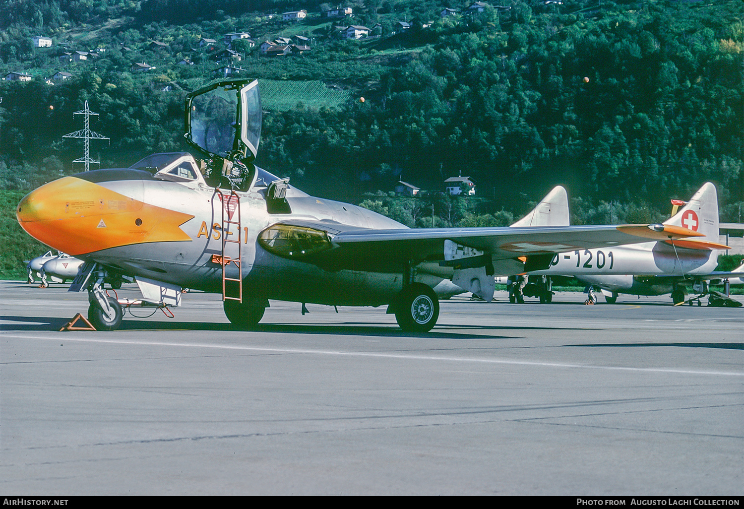 Aircraft Photo of U-1201 | De Havilland D.H. 115 Vampire T55 | Switzerland - Air Force | AirHistory.net #672957