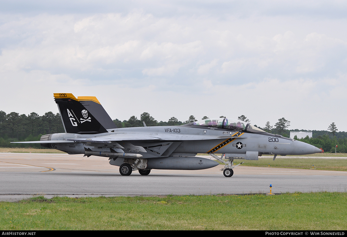 Aircraft Photo of 166620 | Boeing F/A-18F Super Hornet | USA - Navy | AirHistory.net #672958