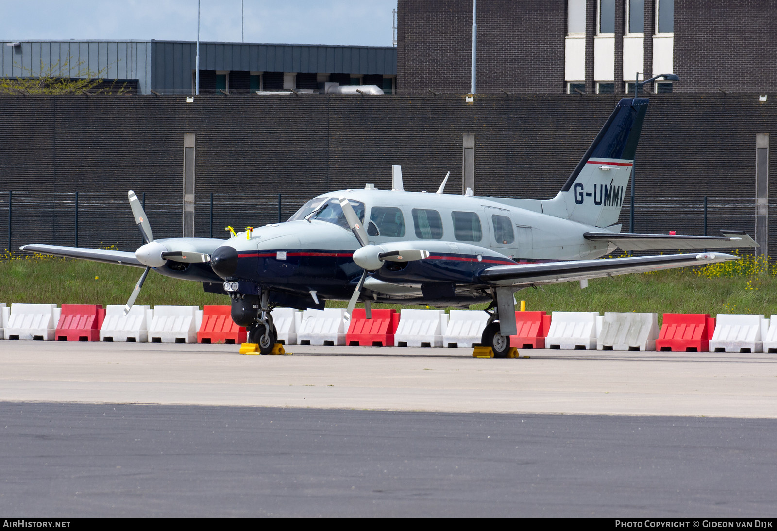 Aircraft Photo of G-UMMI | Piper PA-31-310 Navajo C | AirHistory.net #672985