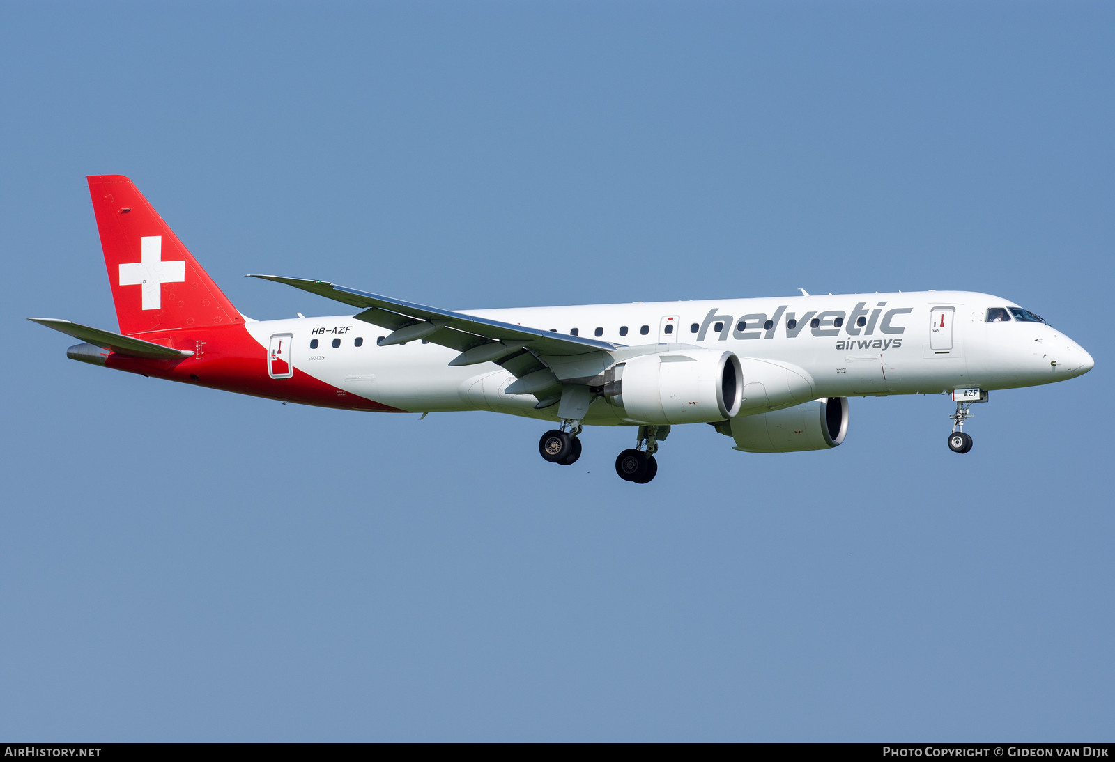 Aircraft Photo of HB-AZF | Embraer 190-E2 (ERJ-190-300) | Helvetic Airways | AirHistory.net #672989