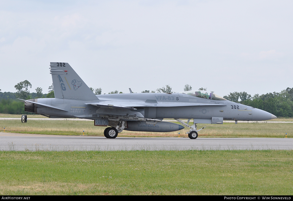 Aircraft Photo of 165201 | McDonnell Douglas F/A-18C Hornet | USA - Navy | AirHistory.net #672991