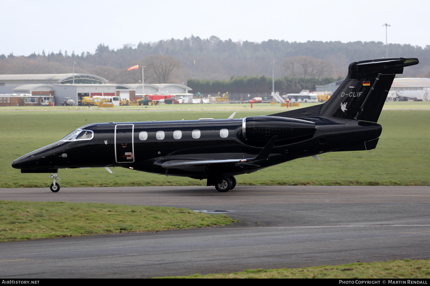 Aircraft Photo of D-CLIF | Embraer EMB-505 Phenom 300 | AirHistory.net #673001