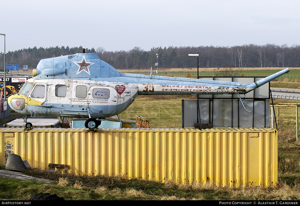 Aircraft Photo of 35 red | Mil Mi-2 | Russia - Air Force | AirHistory.net #673011