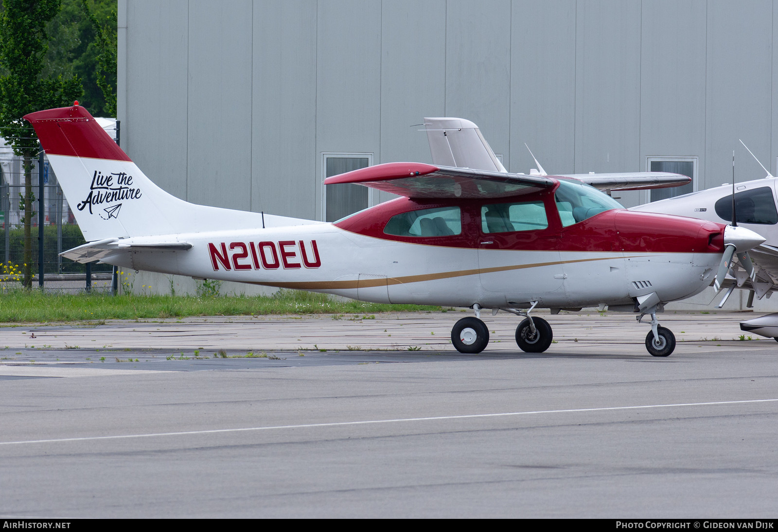 Aircraft Photo of N210EU | Cessna T210L Turbo Centurion | AirHistory.net #673065