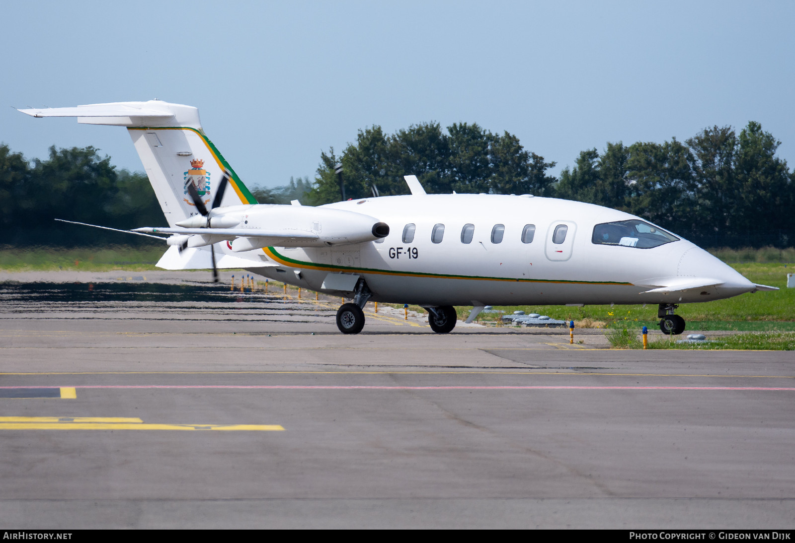 Aircraft Photo of MM62249 | Piaggio P-180 Avanti | Italy - Guardia di Finanza | AirHistory.net #673114