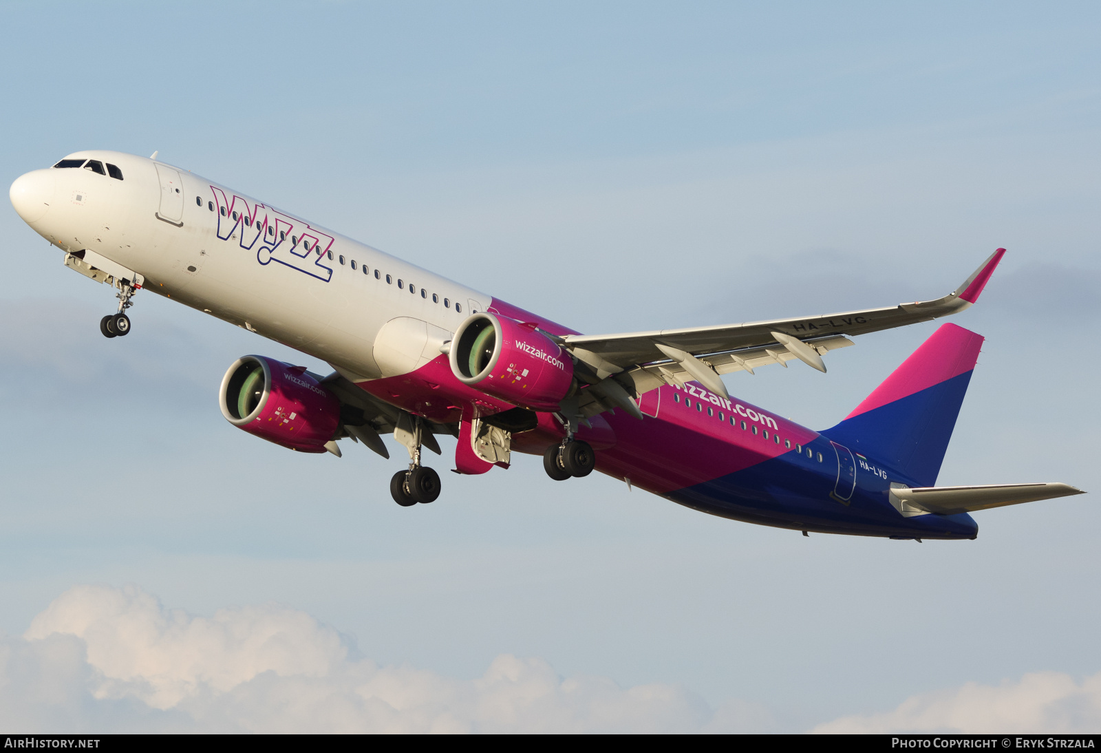 Aircraft Photo of HA-LVG | Airbus A321-271NX | Wizz Air | AirHistory.net #673124