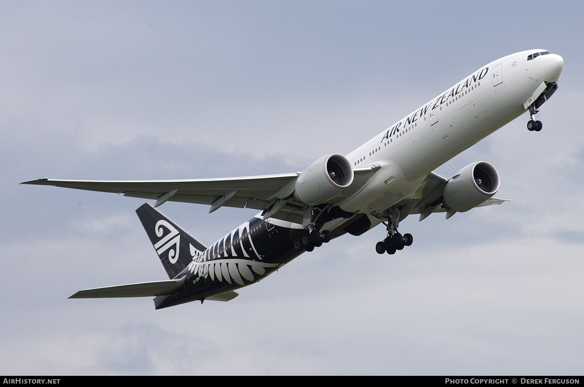 Aircraft Photo of ZK-OKN | Boeing 777-319/ER | Air New Zealand | AirHistory.net #673185