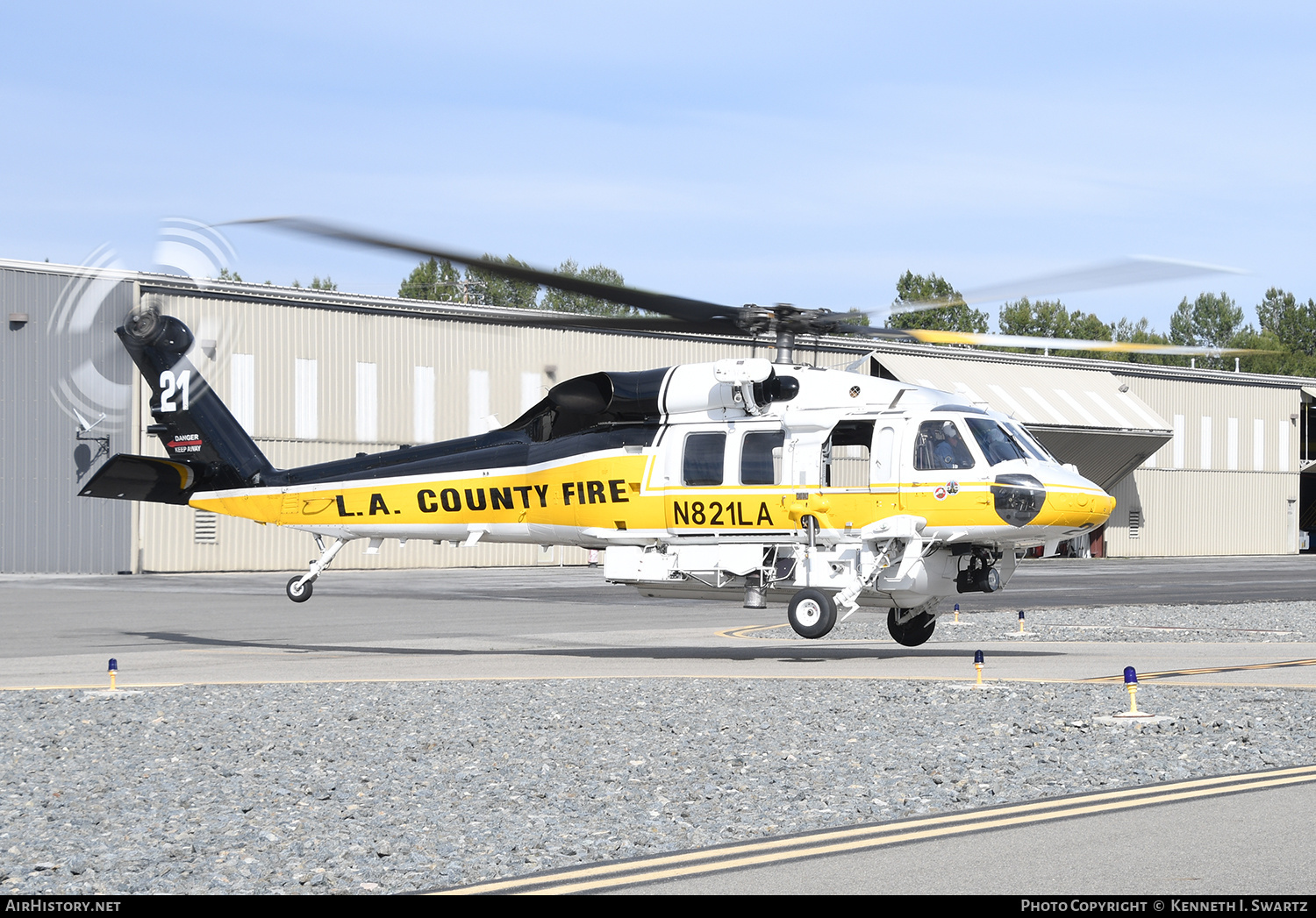 Aircraft Photo of N821LA | Sikorsky S-70i International Black Hawk | Los Angeles County Fire Department | AirHistory.net #673190